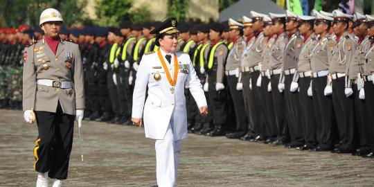 Mendagri didesak segera nonaktifkan Gubernur Atut