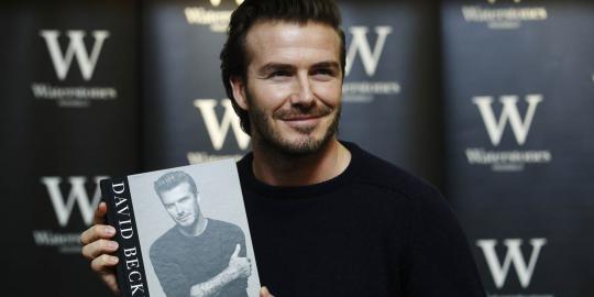 David Beckham perkenalkan buku autobiografi terbarunya di London