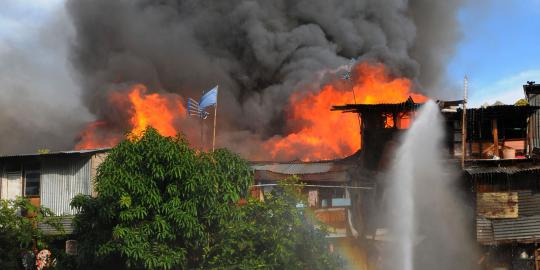 Kebakaran hanguskan toko kimia di Bandung
