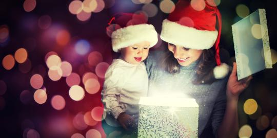 8 Hadiah natal yang  paling  ditunggu anak  merdeka com