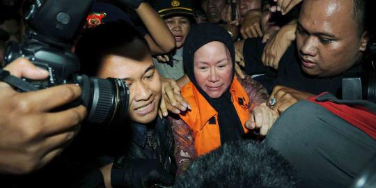 Ratu Atut ditahan, muncul gerakan politik lawan Rano Karno