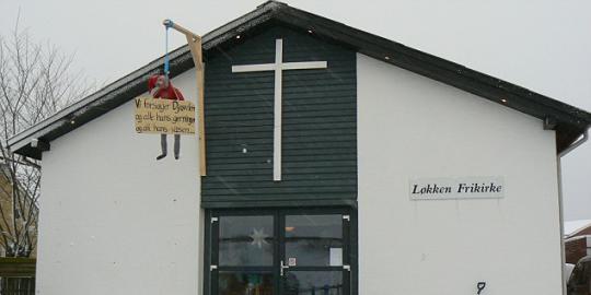 Pendeta Denmark gantung boneka peri pengawal Sinterklas