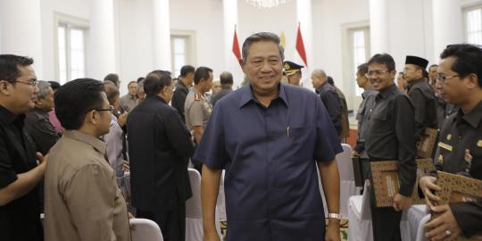 Rano Karno bersama SBY resmikan pabrik baja Krakatau Posco