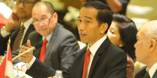 Berantas preman, Jokowi minta polisi jaga pasar-pasar rawan