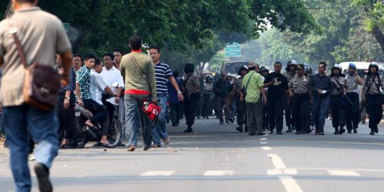 Satu orang tewas dalam bentrok warga vs Pam Swakarsa di Riau