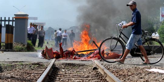 Ganti rugi belum cair, warga ancam hentikan proyek double track