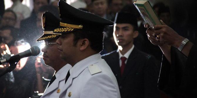  Listrik  sempat padam dua kali saat pelantikan Arief 