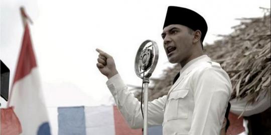 Polemik film Soekarno dan kebiasaan kencing sang presiden