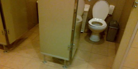 Ini toilet tempat ibu melahirkan di Plaza Semanggi