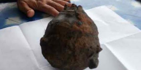 Penemuan granat zaman Belanda gemparkan warga Palembang