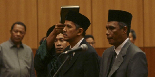 terhadap anggito dan denny indrayana soal wakil menteri rev1