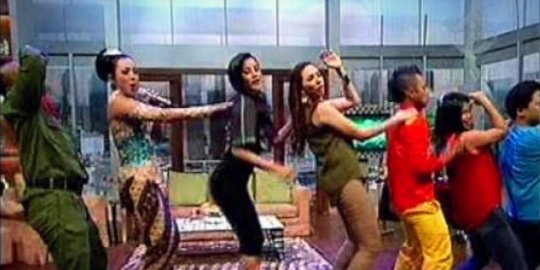 5 orang ini kritik goyang oplosan yuk keep smile