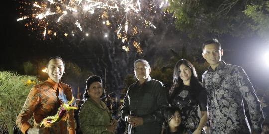 SBY saat rayakan tahun baru bersama keluarga di Cipanas
