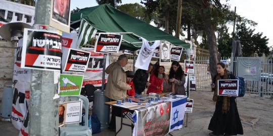 Mereka menolak pembebasan warga Palestina