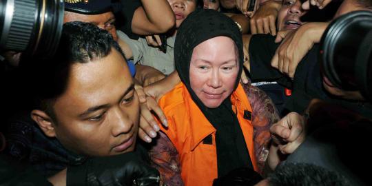 Ratu Atut evaluasi anggaran Banten di balik jeruji