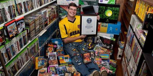 Inilah pria dengan koleksi game terbanyak di dunia