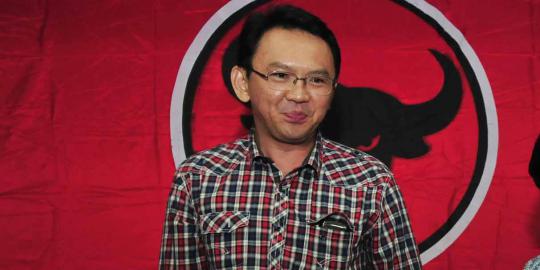 Natalan di rumah Sabam Sirait, Ahok disambut puluhan kader PDIP