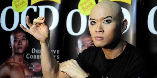 Mengaku master, mengapa Deddy Corbuzier sering blunder?