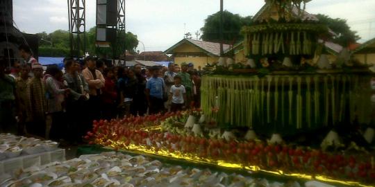 Ribuan warga berebut Dhahar Kembul di Sekaten Yogyakarta