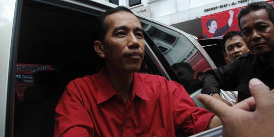 Jokowi manfaatkan hari libur sebagai pengganti waktu kerja