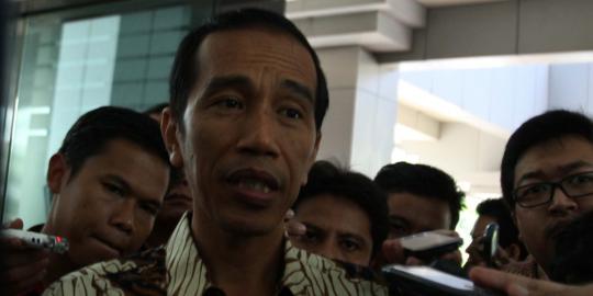 Gaya ndeso Jokowi buat dirinya jadi capres idola anak kampus