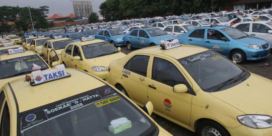 Panorama Transportasi harus bisa bersaing dengan Blue Bird