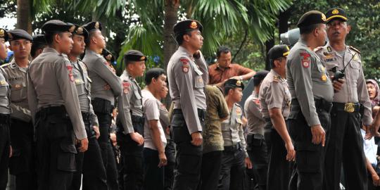 Ketika ratusan polisi amankan kedatangan Anas di KPK