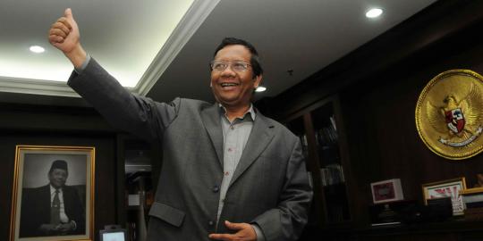 Jadi promotor, Mahfud MD minta pemanggilan KPK ditunda