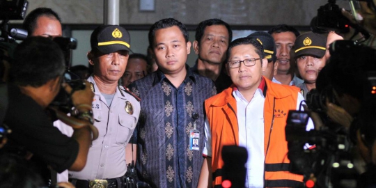 dibangunkan istri rev3