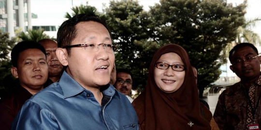 anas santap makanan dari kpk rev3