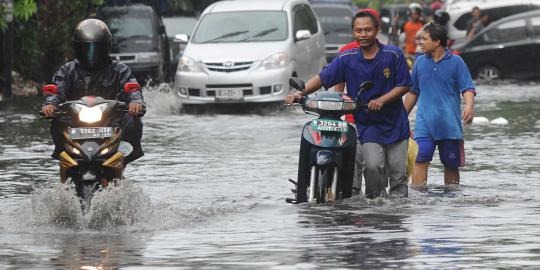 Tak cuma di Jakarta, orang Malaysia pun mengungsi akibat banjir