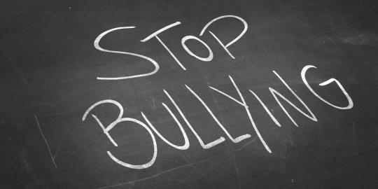 6 Cara menghadapi bullying di tempat kerja