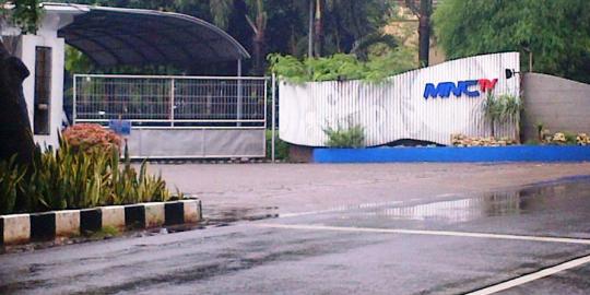Warga: Logo MNC TV sempat ditutup spanduk TPI