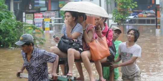 Hatta sebut banjir Indonesia disebabkan iklim ekstrem dunia