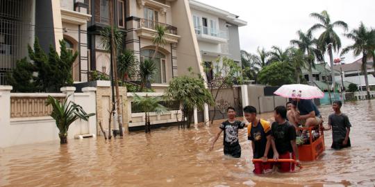 Pompa Palyja terendam banjir, pasokan air bersih terganggu