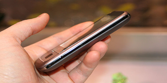 cara bedakan smartphone asli dan palsu