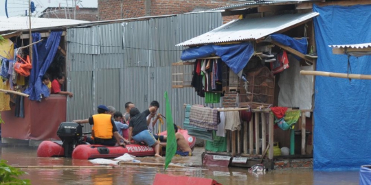 setahun jokowi minta warga sabar bila kebanjiran rev1