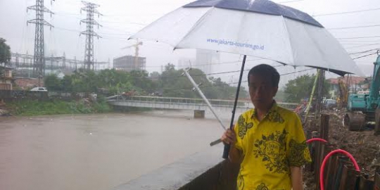pintu air jokowi pastikan jakarta aman banjir rev1