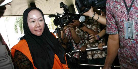 Dijerat pasal pemerasan, Atut mulai seret pejabat DPRD Banten