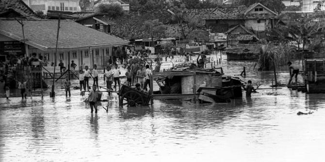Banjir juga pusingkan Raja Purnawarman dan Belanda