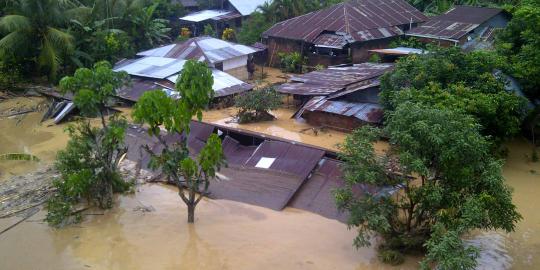 Banjir di Sulawesi Utara, 13 korban tewas dan 40.000 mengungsi