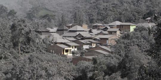 'Status bencana nasional Sinabung tak perlu tunggu SBY datang'