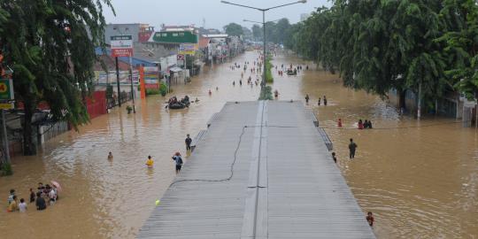 Pengamat nilai banjir Jakarta warisan, bukan salah Jokowi