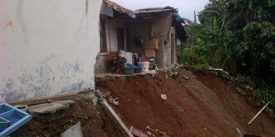 Korban tenggelam di Ciliwung: Aku gak mau mati, aku punya anak