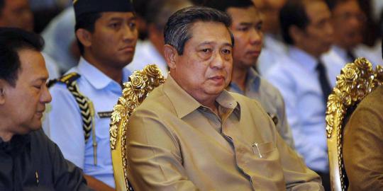 'SBY harusnya jenguk korban banjir, soal partai kasih yang lain'