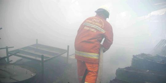 Tragis, rumah korban banjir di Manado nyaris ludes dilalap api