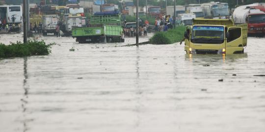 Tiga sungai meluap, ratusan rumah di Kudus terendam banjir