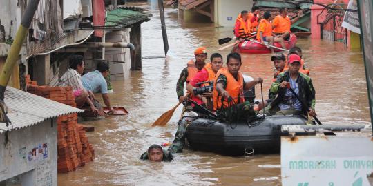 'Berhenti saling menyalahkan soal banjir Jakarta'