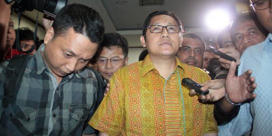 Anas dan Pasek berpelukan di Pengadilan Tipikor