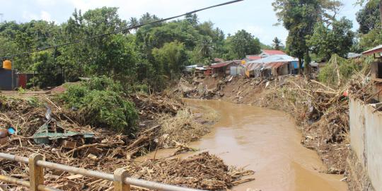 Banjir bandang Manado, 19 orang tewas dan 10.844 rumah 